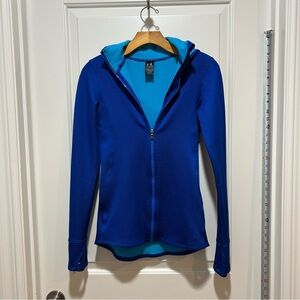 Under Armour Vibrant Blue Hoodie women’s SM/P. Like new. Ocean blue inside